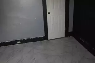 13 Hampshire St, Holyoke, MA 01014 - Photo 11