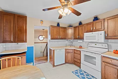 135 Williamson Drive, Waterbury, CT 06710 - Photo 17