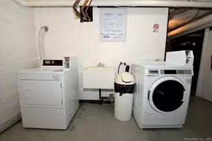 5A Robin Rd, West Hartford, CT 06119 - Photo 15