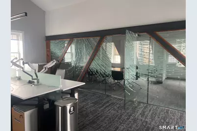 40 Bank Street, New London, CT 06320 - Photo 29