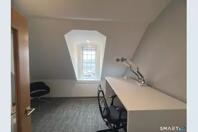 40 Bank Street, New London, CT 06320 - Photo 31