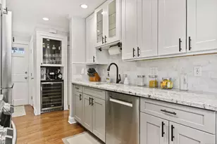 253 Mayfield Dr, Trumbull, CT 06611 - Photo 5