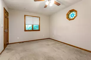 142 Chatham Terrace, Bridgeport, CT 06606 - Photo 11