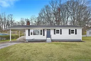 10 N Cobblers Ct, East Lyme, CT 06357 - Photo 1