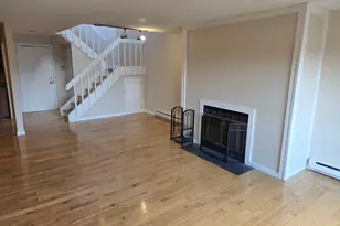 100 Kane St, West Hartford, CT 06119 - Photo 7