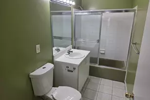 100 Kane St, West Hartford, CT 06119 - Photo 11