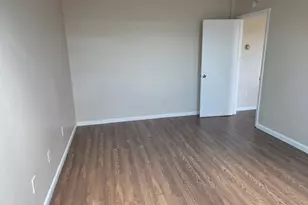 100 Kane St, West Hartford, CT 06119 - Photo 17