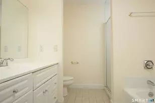 15 Greenwich Ln, Avon, CT 06001 - Photo 11