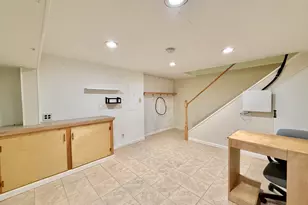 171 Sylvan Knoll Rd, Stamford, CT 06902 - Photo 17