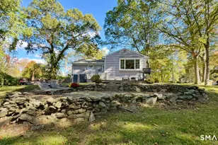 357 Harvester Rd, Fairfield, CT 06825 - Photo 13