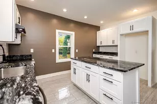 7 Florence St, Putnam, CT 06260 - Photo 13