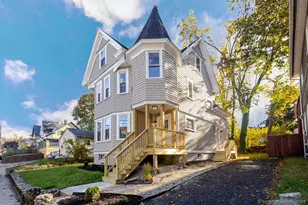 7 Florence St, Putnam, CT 06260 - Photo 1