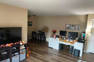 22 Linda Ct, Cromwell, CT 06416 - Photo 3