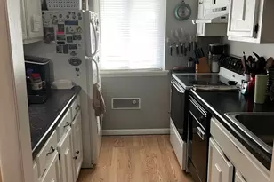 22 Linda Ct, Cromwell, CT 06416 - Photo 5