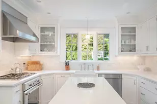 1 Flicker Ln, Norwalk, CT 06853 - Photo 9