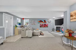 103 Sparrowbush Rd, East Hartford, CT 06108 - Photo 31