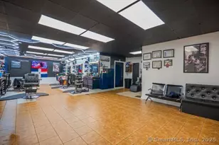 318 Congress Ave, Waterbury, CT 06708 - Photo 15