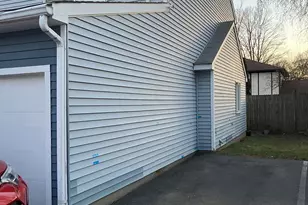 38 Shirley St, Waterbury, CT 06708 - Photo 5