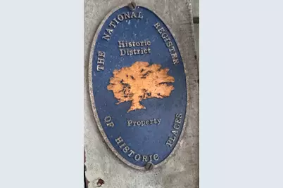 11 Marshall Street, Hartford, CT 06105 - Photo 3