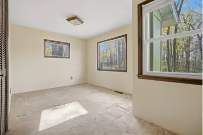 27 Carol Street, Danbury, CT 06810 - Photo 33