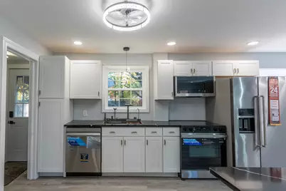 33 Bank Street, Hamden, CT 06514 - Photo 5