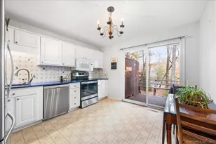 65 Main St, Essex, CT 06442 - Photo 11