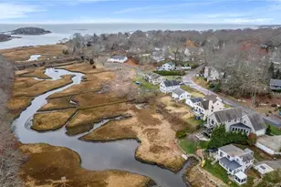 33 Marshfield Rd, East Lyme, CT 06357 - Photo 3