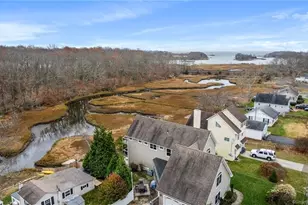 33 Marshfield Rd, East Lyme, CT 06357 - Photo 35