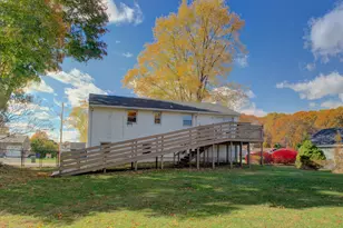 12 Donna Dr, Groton, CT 06340 - Photo 9