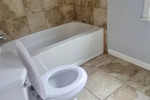 42 Hartford Ave, Enfield, CT 06082 - Photo 5