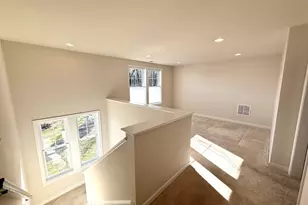 930 Tillinghast Dr, Oxford, CT 06478 - Photo 29