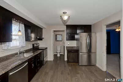 127 Windsor Street, Enfield, CT 06082 - Photo 15