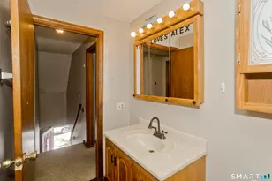 127 Windsor St, Enfield, CT 06082 - Photo 11