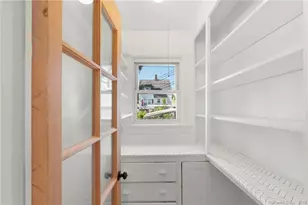 22 Sycamore Ln, Waterbury, CT 06705 - Photo 19