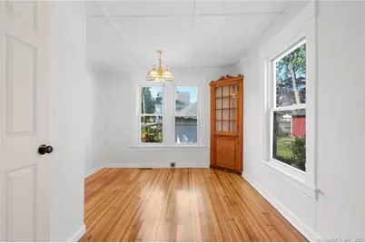 22 Sycamore Lane, Waterbury, CT 06705 - Photo 7