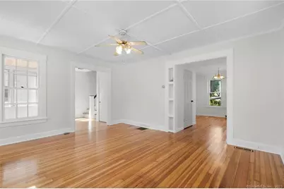 22 Sycamore Lane, Waterbury, CT 06705 - Photo 5