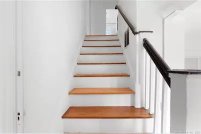 22 Sycamore Lane, Waterbury, CT 06705 - Photo 21