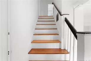 22 Sycamore Ln, Waterbury, CT 06705 - Photo 21