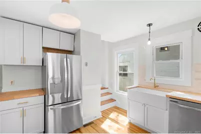 22 Sycamore Lane, Waterbury, CT 06705 - Photo 17