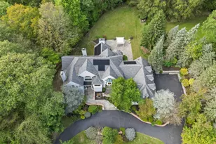 39 Running Brook Ln, New Canaan, CT 06840 - Photo 3