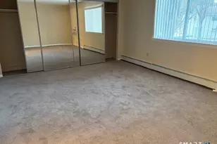 31 Sutton Pl, Bloomfield, CT 06002 - Photo 19