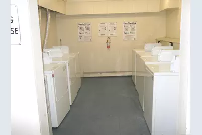 31 Sutton Place #31, Bloomfield, CT 06002 - Photo 27