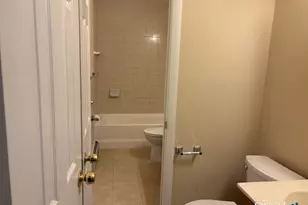 31 Sutton Pl, Bloomfield, CT 06002 - Photo 23