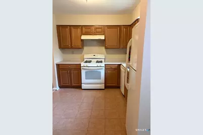 31 Sutton Place #31, Bloomfield, CT 06002 - Photo 7