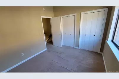 21 Deer Run #21, Bethel, CT 06801 - Photo 15