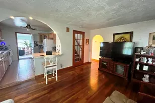 142 Palm St, Bridgeport, CT 06610 - Photo 3