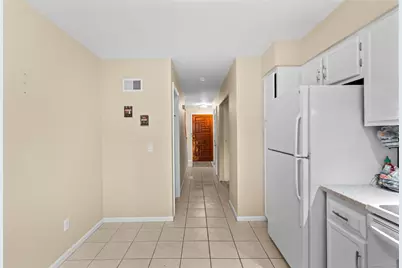 15 Derbyshire #15, Derby, CT 06418 - Photo 11