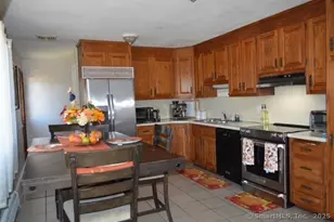 25 Zack Ln, Bristol, CT 06010 - Photo 7