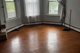 21 Williams St, Hartford, CT 06120 - Photo 9