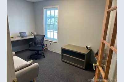 828 Federal Road #B, Brookfield, CT 06804 - Photo 5